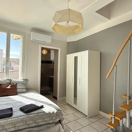Apartment T3 Climatise Coeur De Ville, & Gare A Pied Saint-Raphael (Var)
