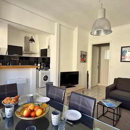 Apartment T3 Climatise Coeur De Ville, & Gare A Pied *